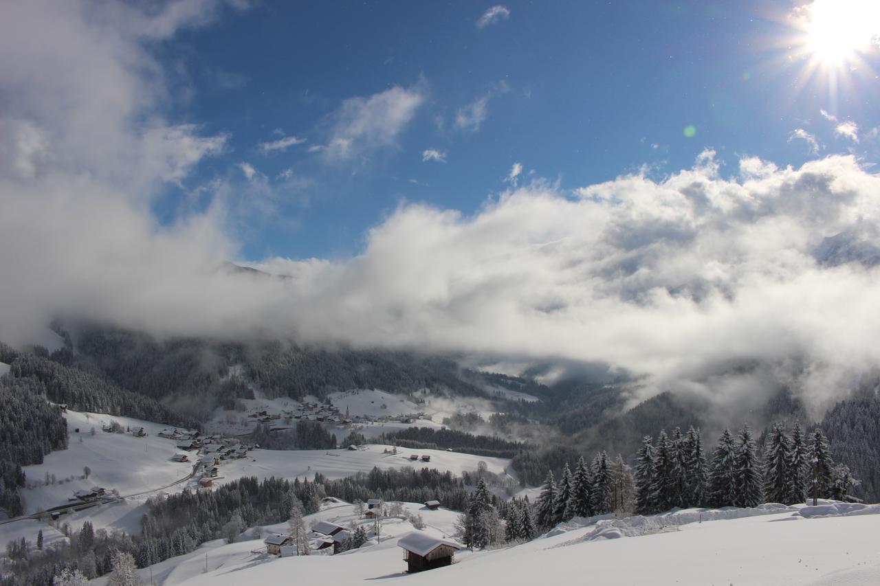 Hepi Lodge Liesing Exteriér fotografie